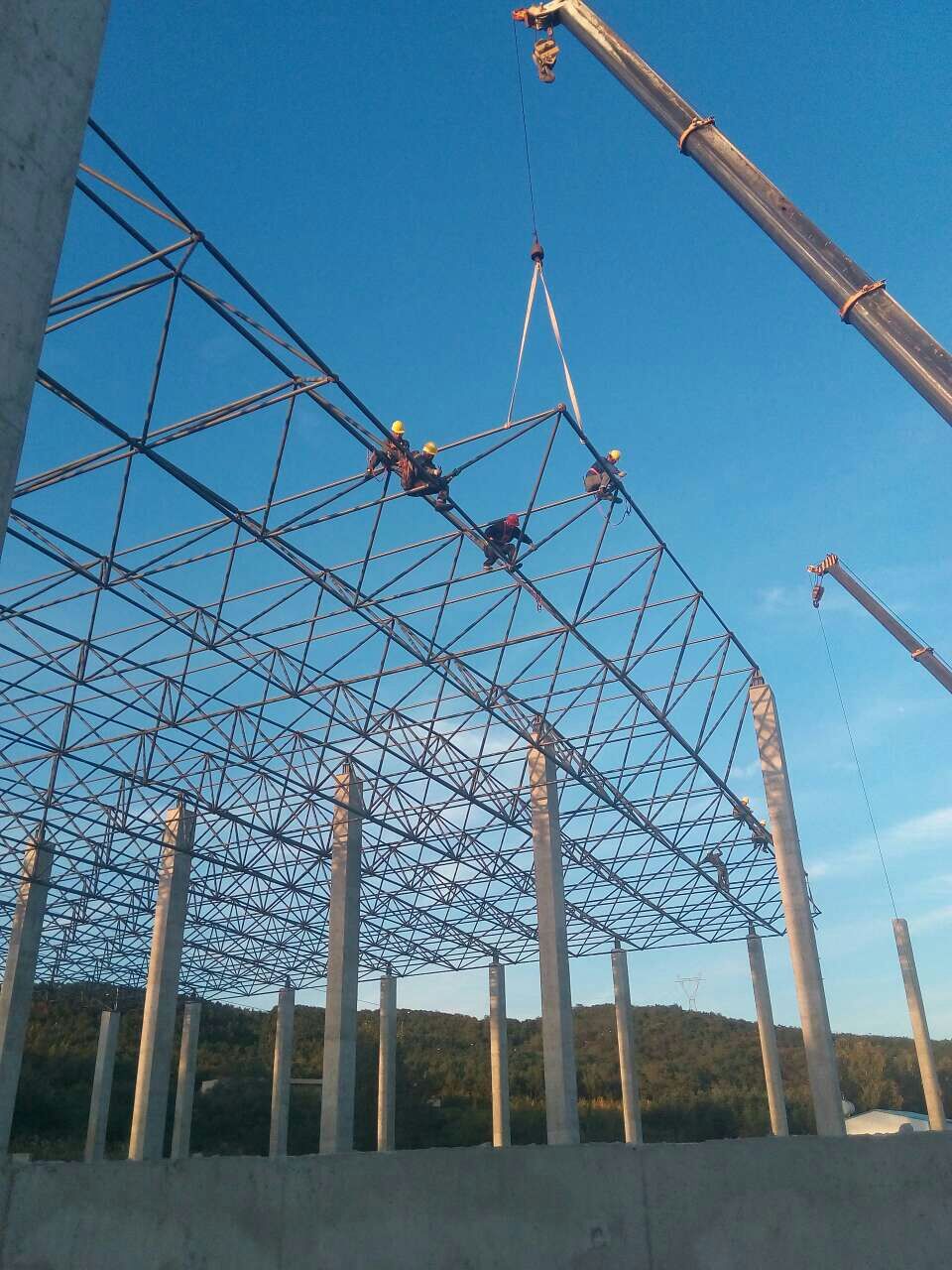 秦皇岛汪清物流园网架